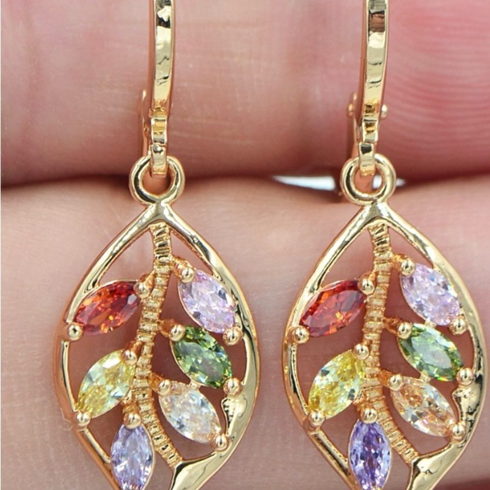 JUST IN!!! Gorgeous Multicolor Leaf Drop Earrings